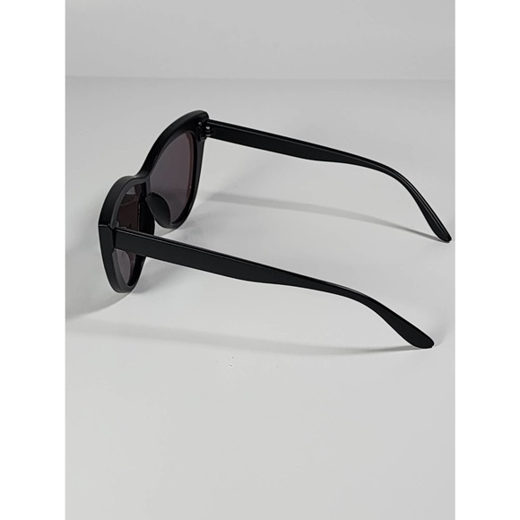 Foster Grant Full Butterfly / Cat Eye Frame Blue Mirrored Sunglasses 52662FGX009 - Picture 4 of 11